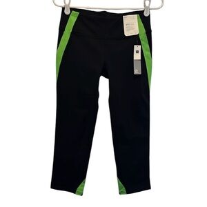 Black and green capri leggings